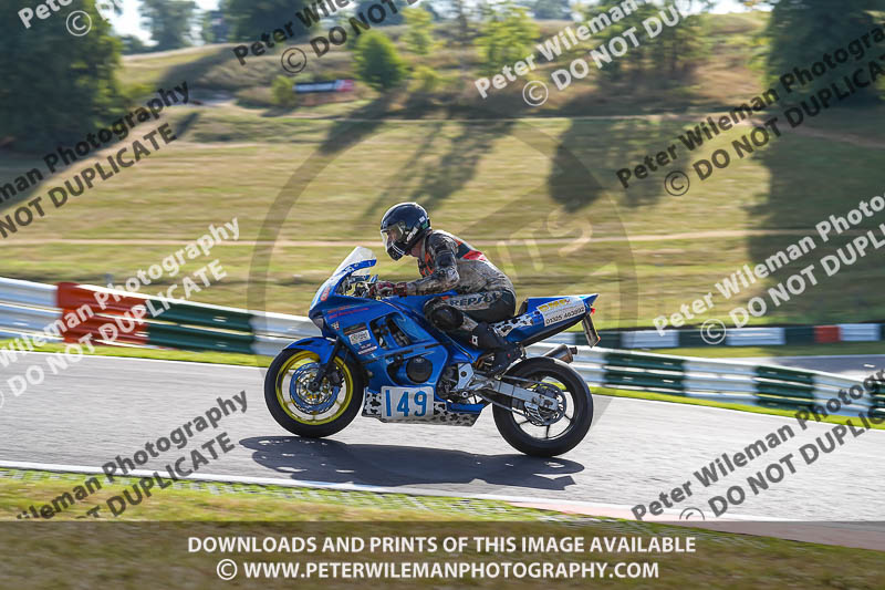 cadwell no limits trackday;cadwell park;cadwell park photographs;cadwell trackday photographs;enduro digital images;event digital images;eventdigitalimages;no limits trackdays;peter wileman photography;racing digital images;trackday digital images;trackday photos